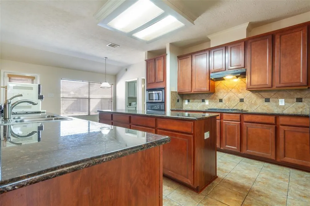 18010 Gable Oak Lane Cypress, TX 77433