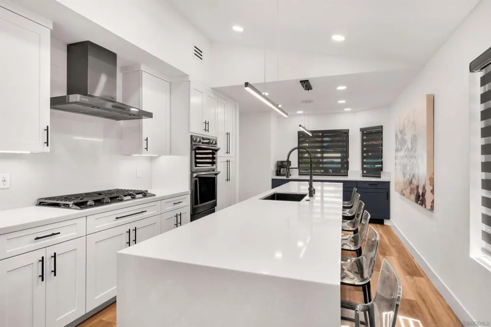 1094 Red Maple Chula Vista, CA 91910