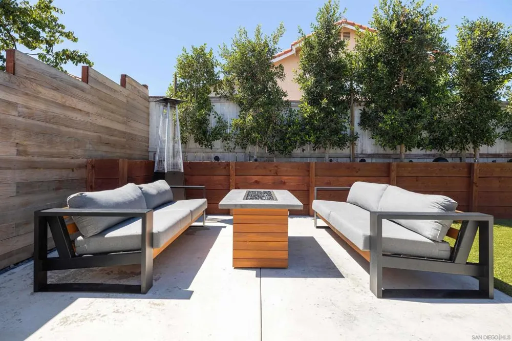 1094 Red Maple Chula Vista, CA 91910