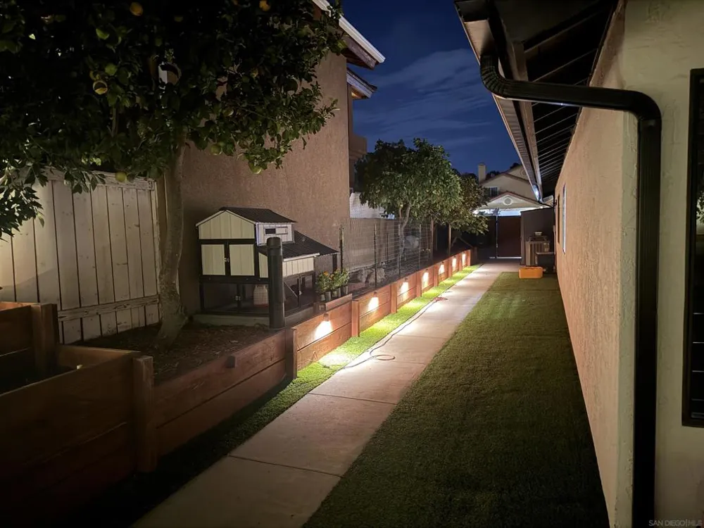 1094 Red Maple Chula Vista, CA 91910