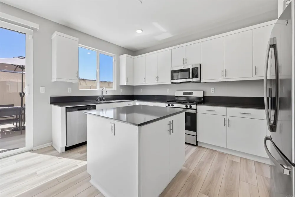 253 Paddock Lane Fallbrook, CA 92028