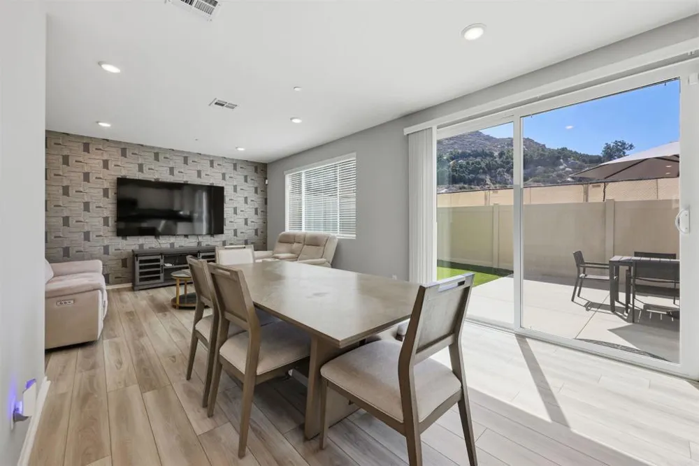 253 Paddock Lane Fallbrook, CA 92028