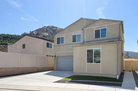 253 Paddock Lane