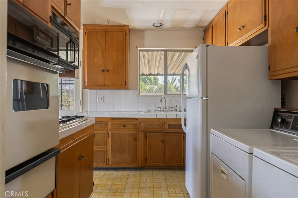 20802 Conradi Avenue Torrance, CA 90502