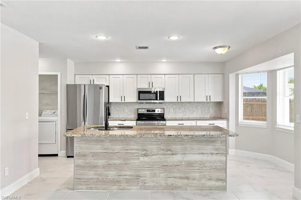1014 SW 15th Avenue Cape Coral, FL 33991