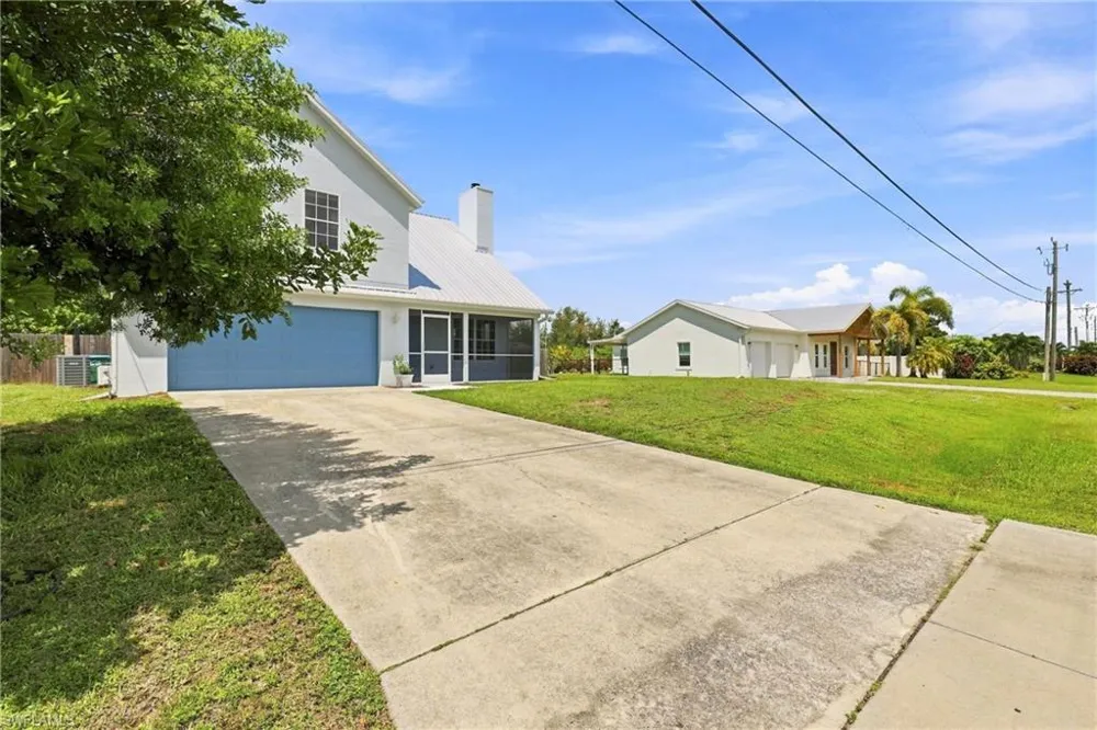 1014 SW 15th Avenue Cape Coral, FL 33991