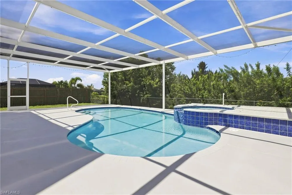 1014 SW 15th Avenue Cape Coral, FL 33991