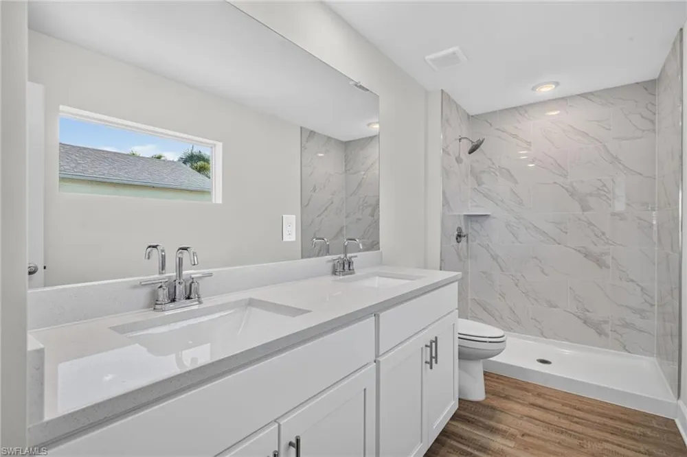 424 NW 17th Place Cape Coral, FL 33993