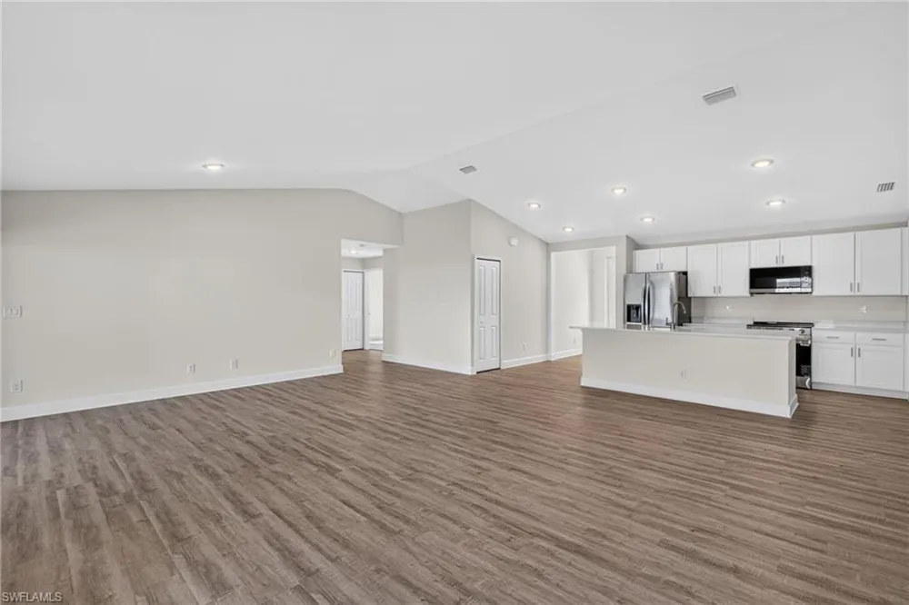 424 NW 17th Place Cape Coral, FL 33993