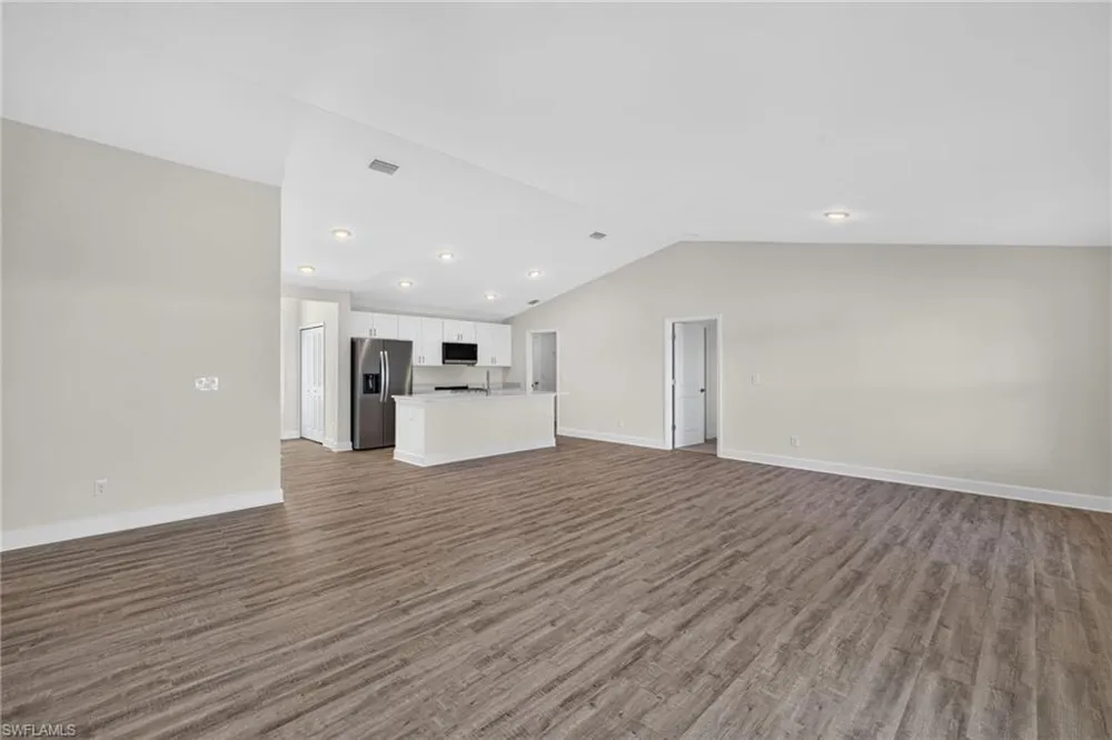 424 NW 17th Place Cape Coral, FL 33993