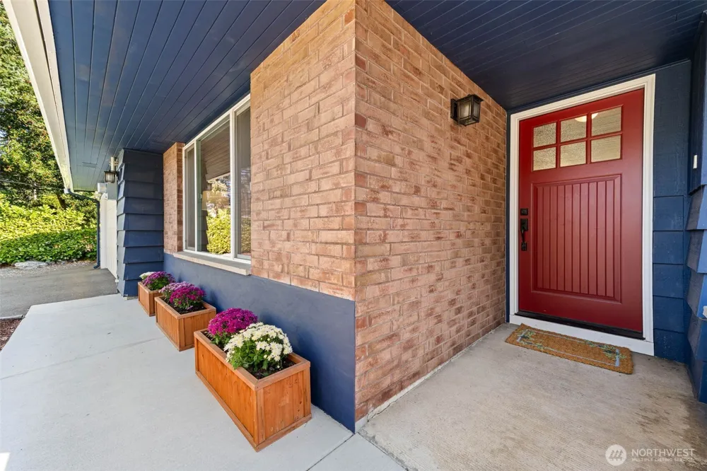 10810 105th Street SW Tacoma, WA 98498