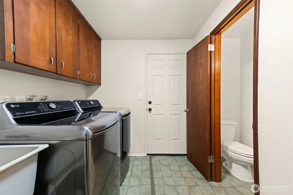 10810 105th Street SW Tacoma, WA 98498
