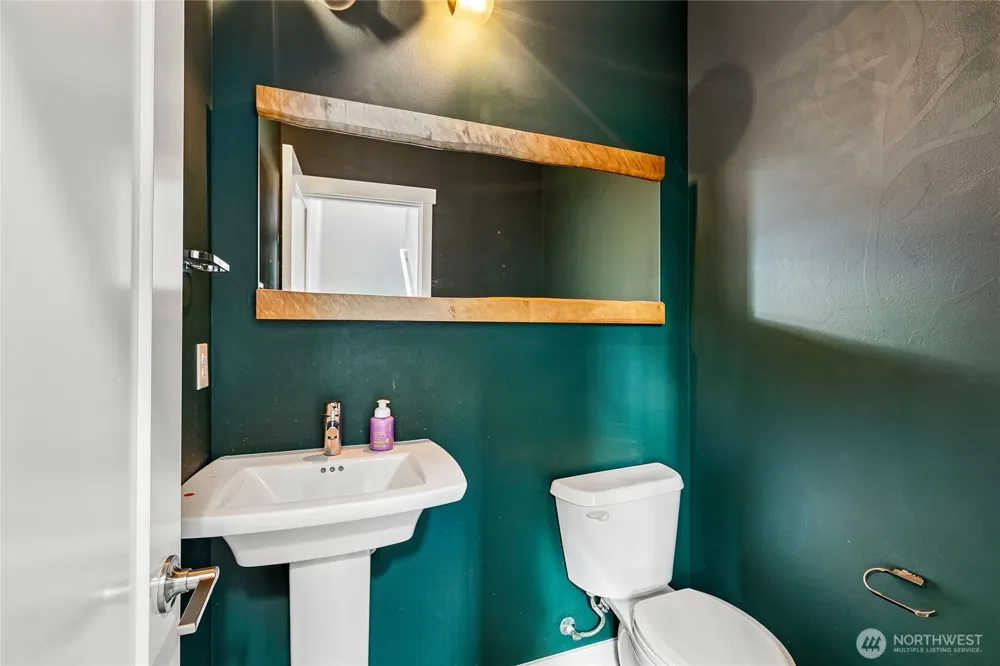 2005 101st Avenue SE #7 Lake Stevens, WA 98258
