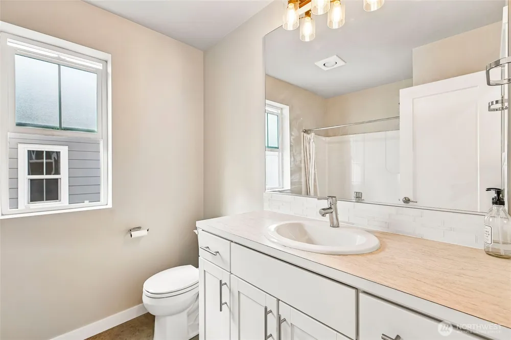 2005 101st Avenue SE #7 Lake Stevens, WA 98258