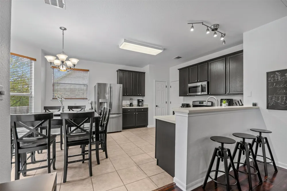 145 Paddington Drive Kyle, TX 78640
