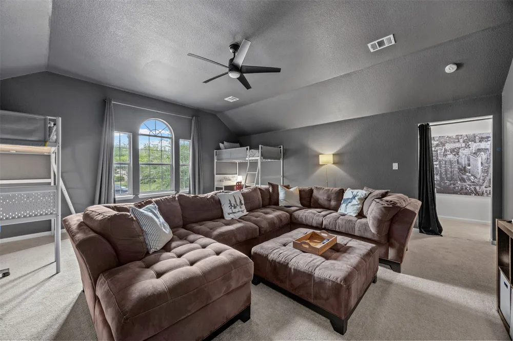 145 Paddington Drive Kyle, TX 78640