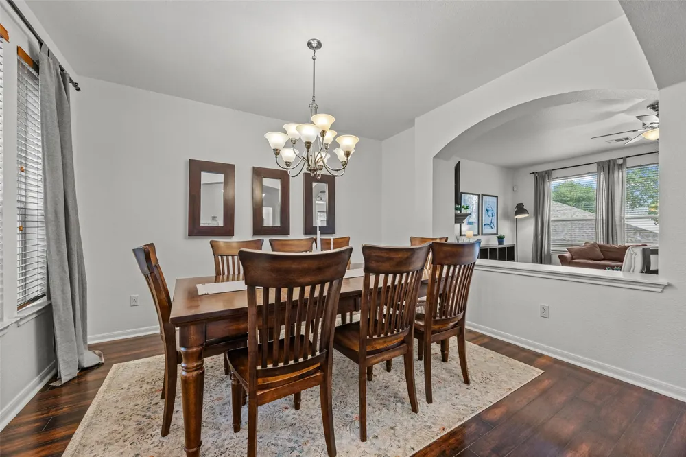 145 Paddington Drive Kyle, TX 78640