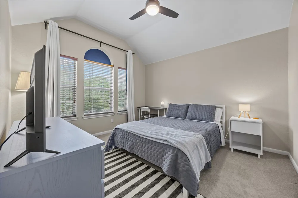 145 Paddington Drive Kyle, TX 78640