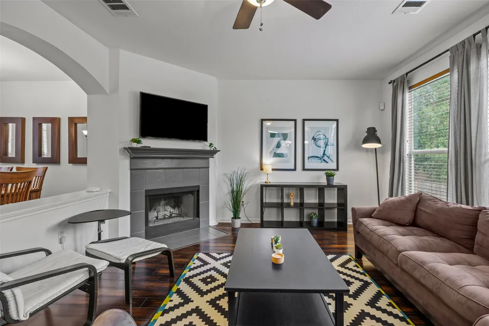 145 Paddington Drive Kyle, TX 78640