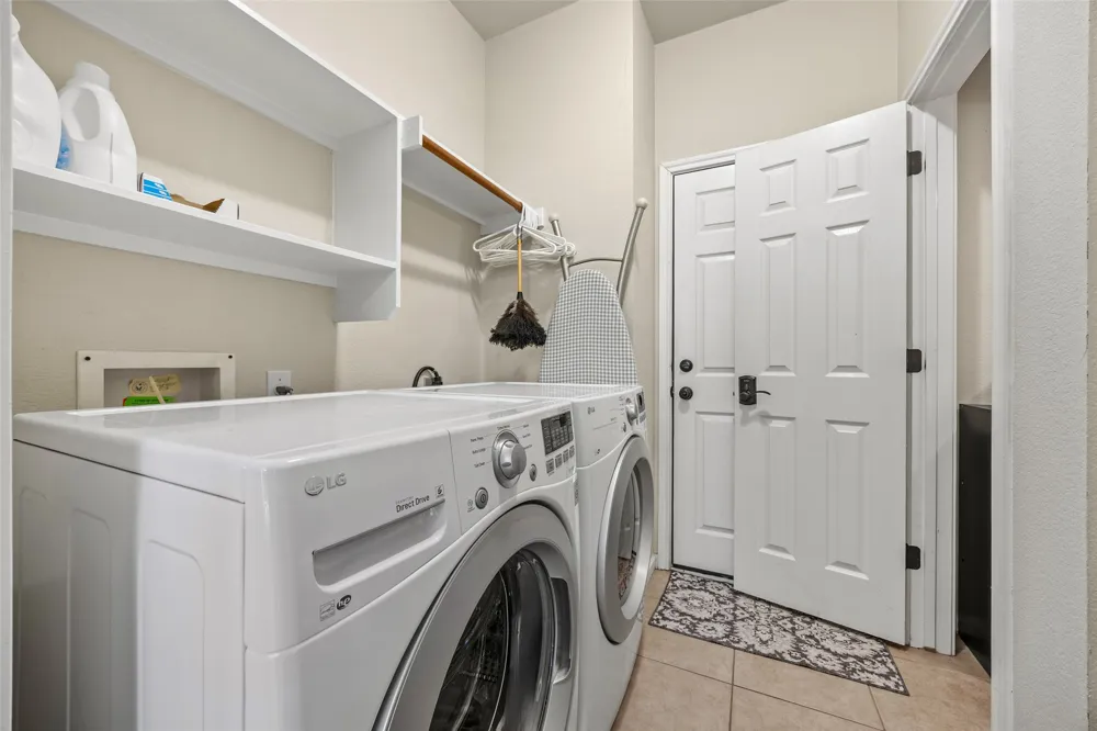 145 Paddington Drive Kyle, TX 78640
