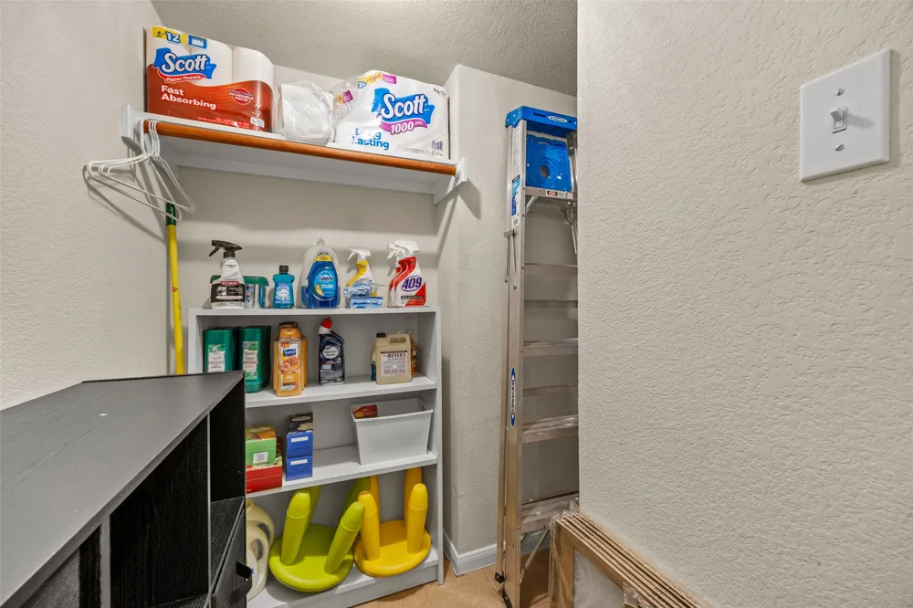 145 Paddington Drive Kyle, TX 78640