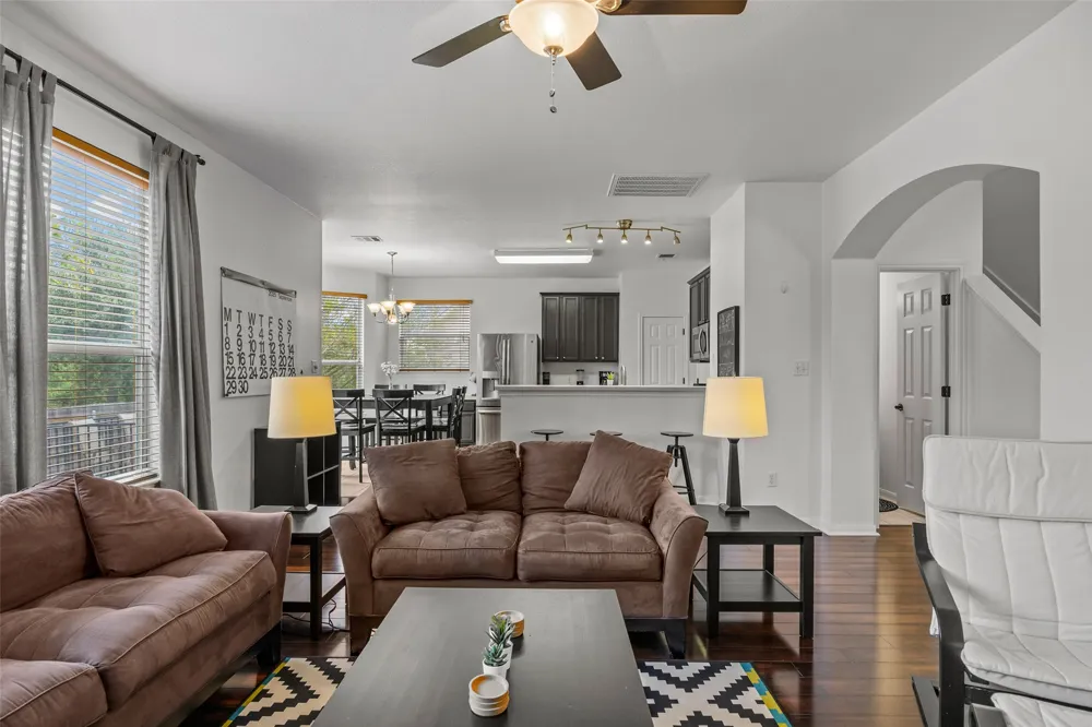 145 Paddington Drive Kyle, TX 78640