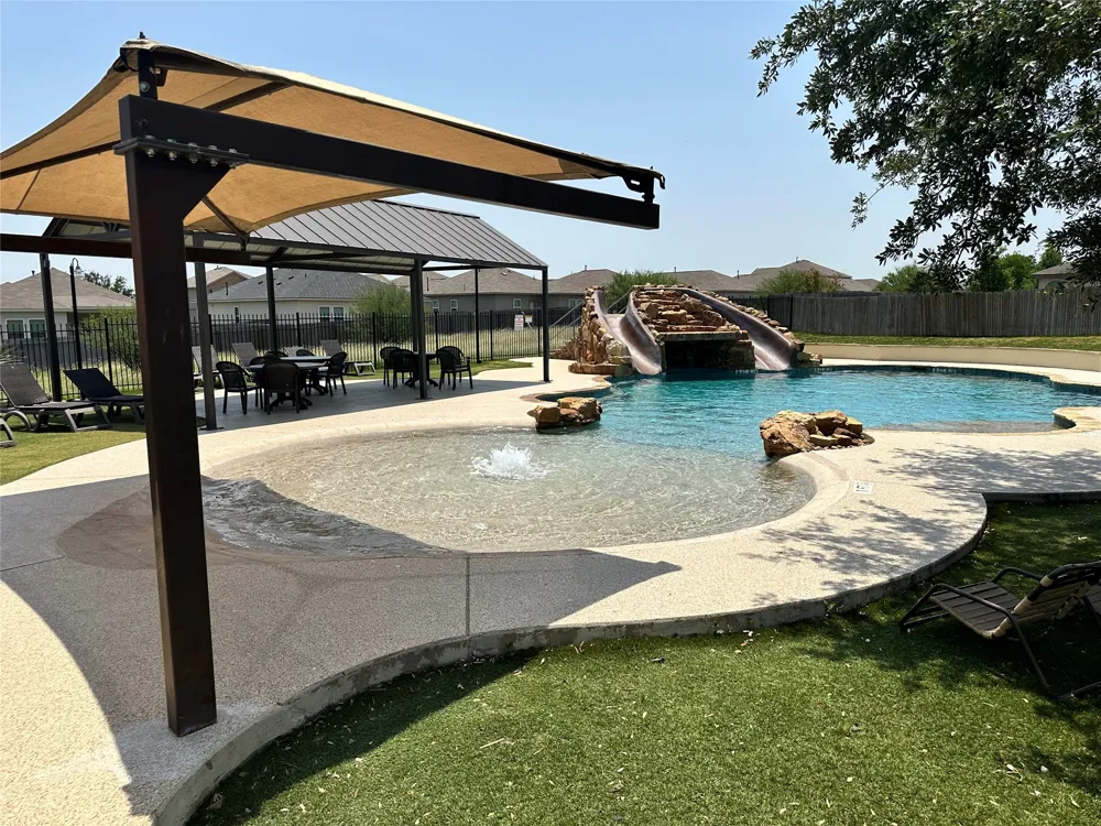 145 Paddington Drive Kyle, TX 78640