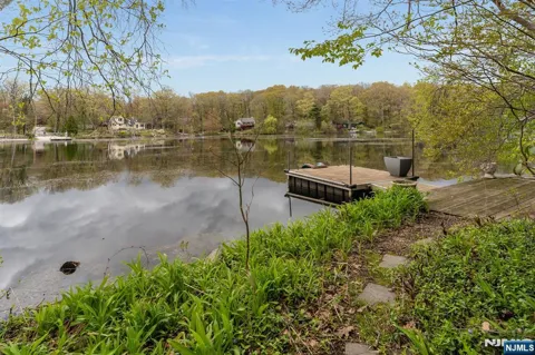 351 Lakeshore Drive