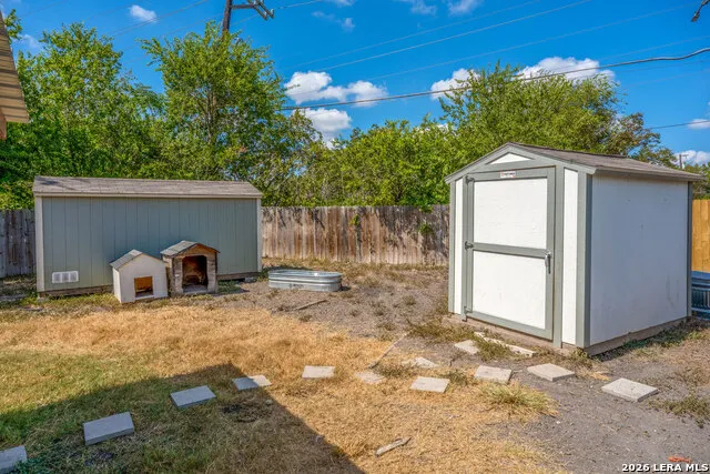 207 Lynhaven San Antonio, TX 78220