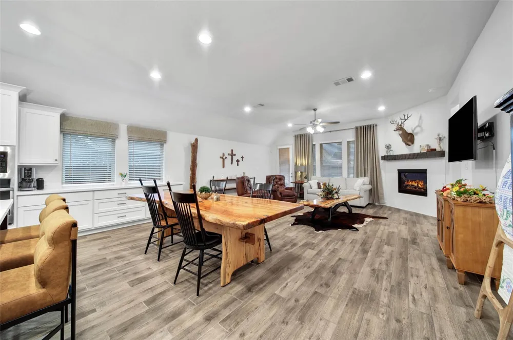 15991 Mahogany Mist Drive Conroe, TX 77302
