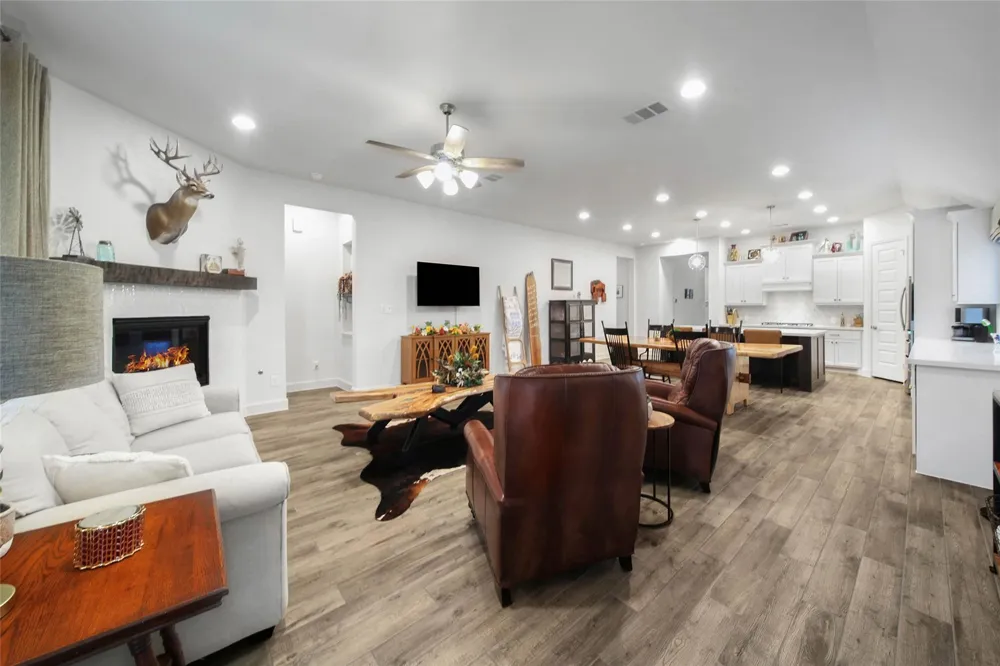 15991 Mahogany Mist Drive Conroe, TX 77302