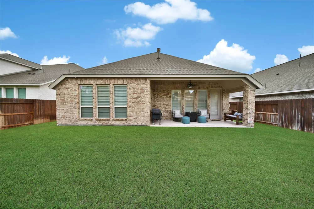 15991 Mahogany Mist Drive Conroe, TX 77302