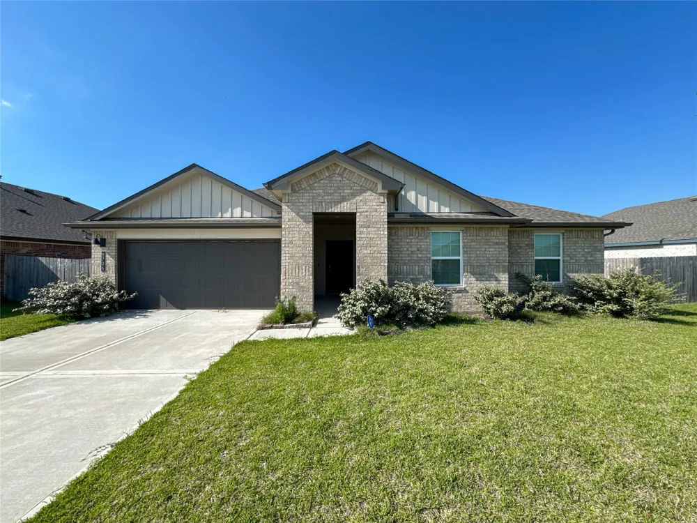 8706 Marlow Drive Texas City, TX 77591