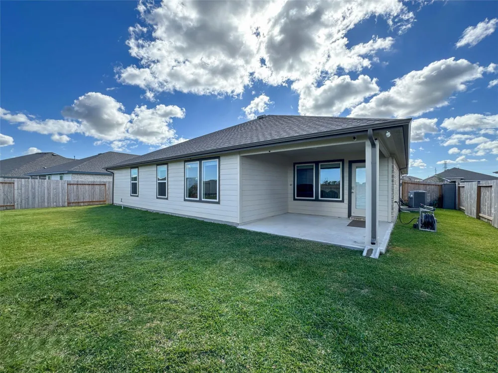 8706 Marlow Drive Texas City, TX 77591