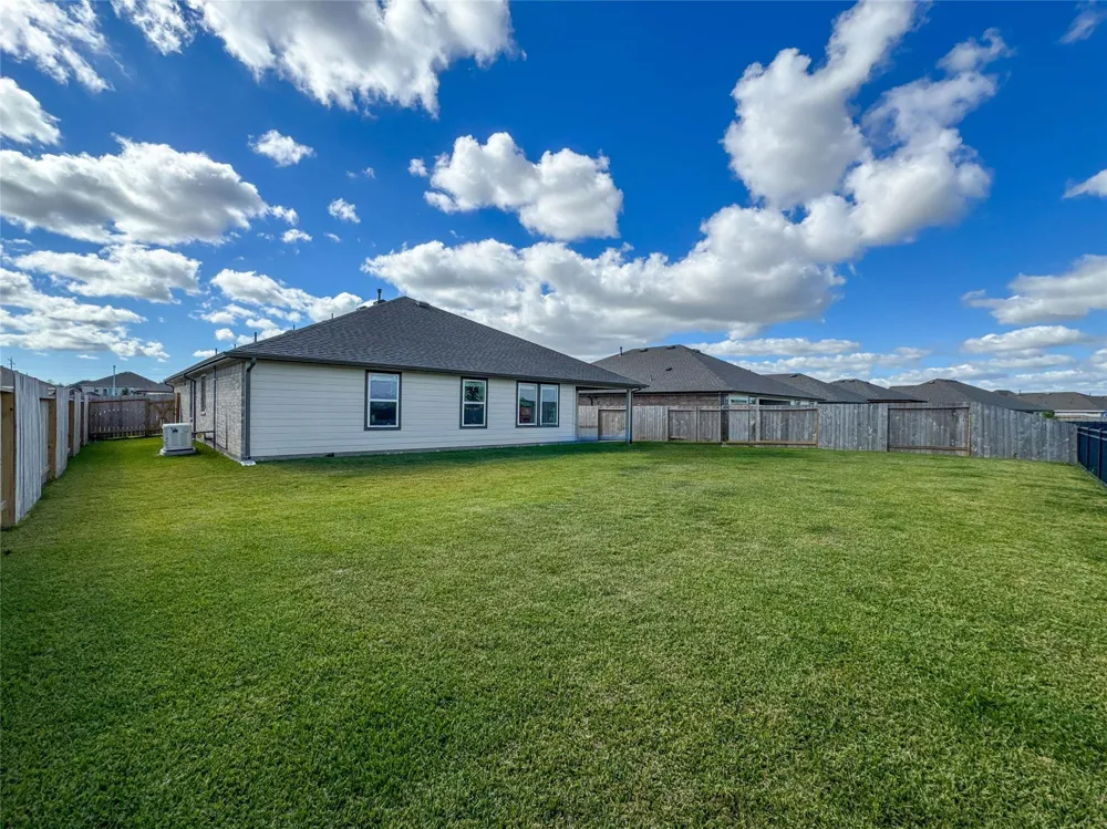 8706 Marlow Drive Texas City, TX 77591