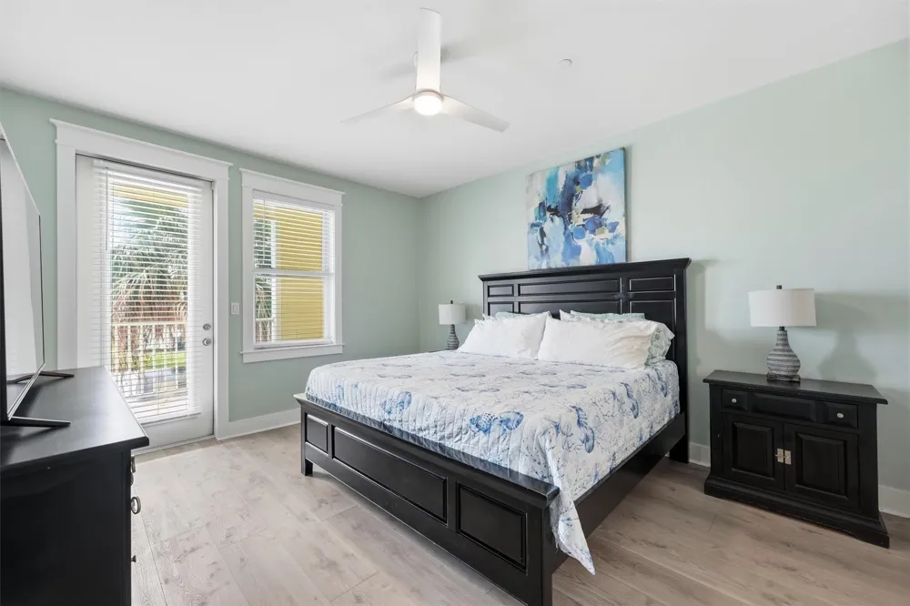 4111 Pointe West Drive #202 Galveston, TX 77554