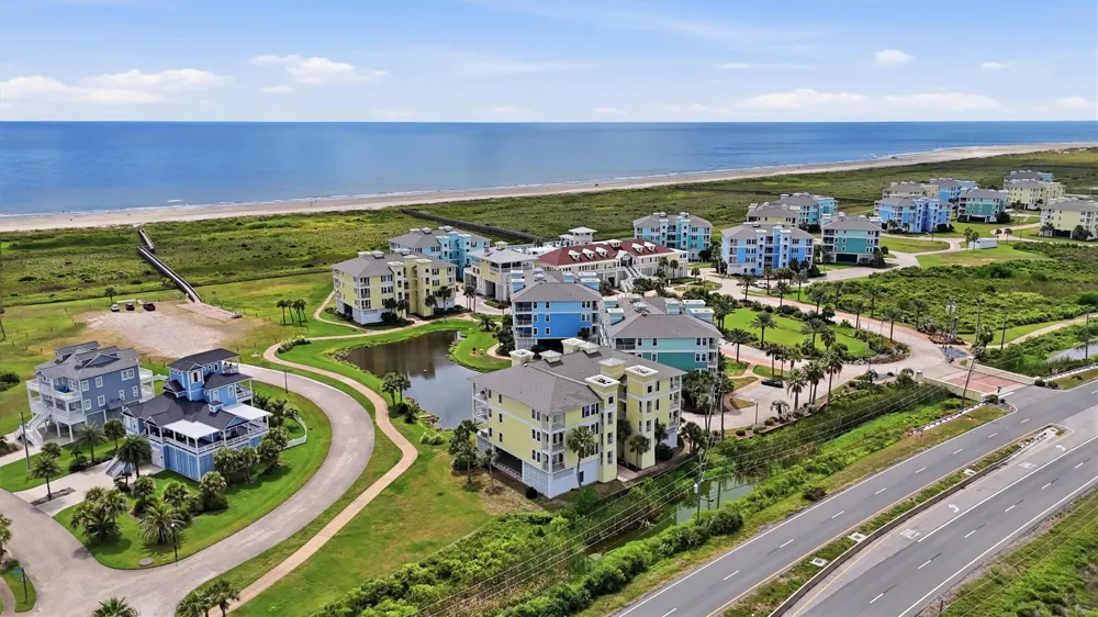 4111 Pointe West Drive #202 Galveston, TX 77554