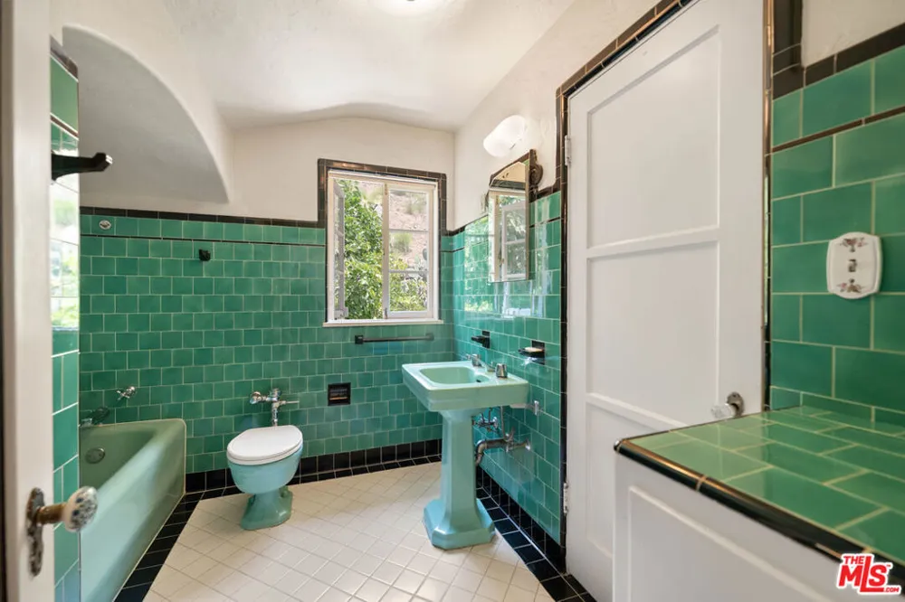 2024 Curson Avenue Los Angeles, CA 90046