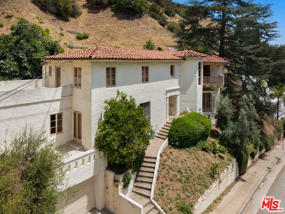 2024 Curson Avenue Los Angeles, CA 90046