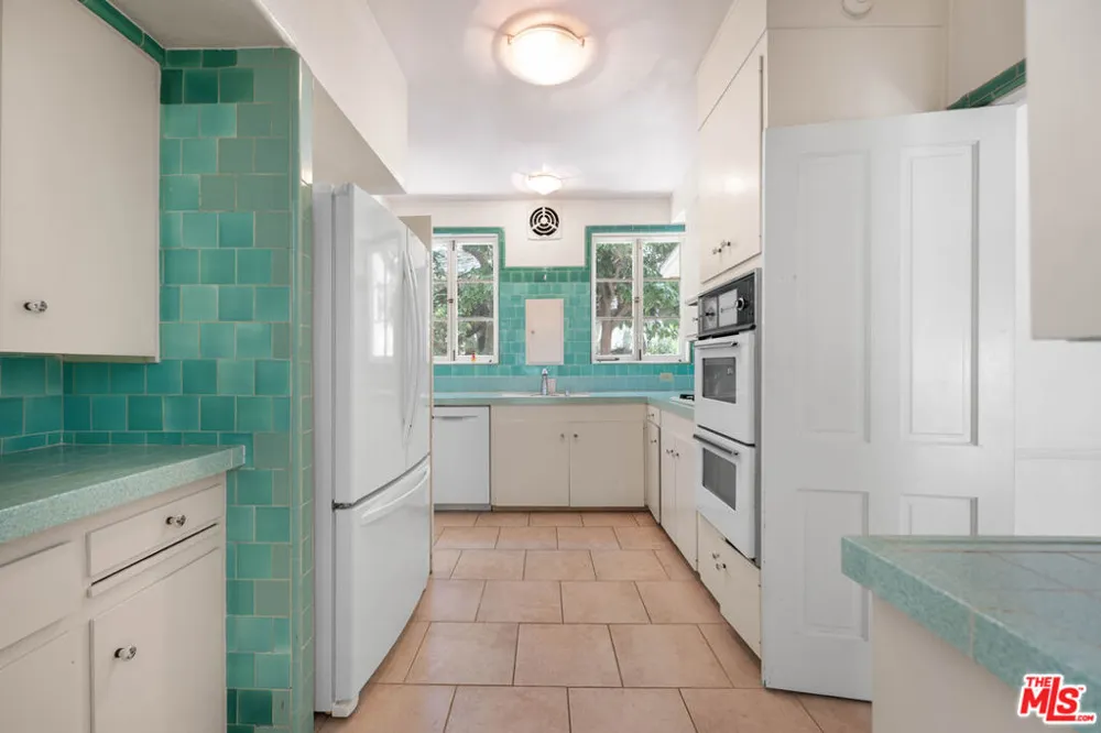 2024 Curson Avenue Los Angeles, CA 90046