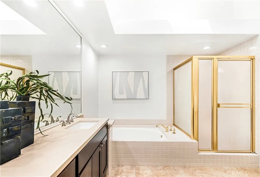 72 Ocean Vista Newport Beach, CA 92660