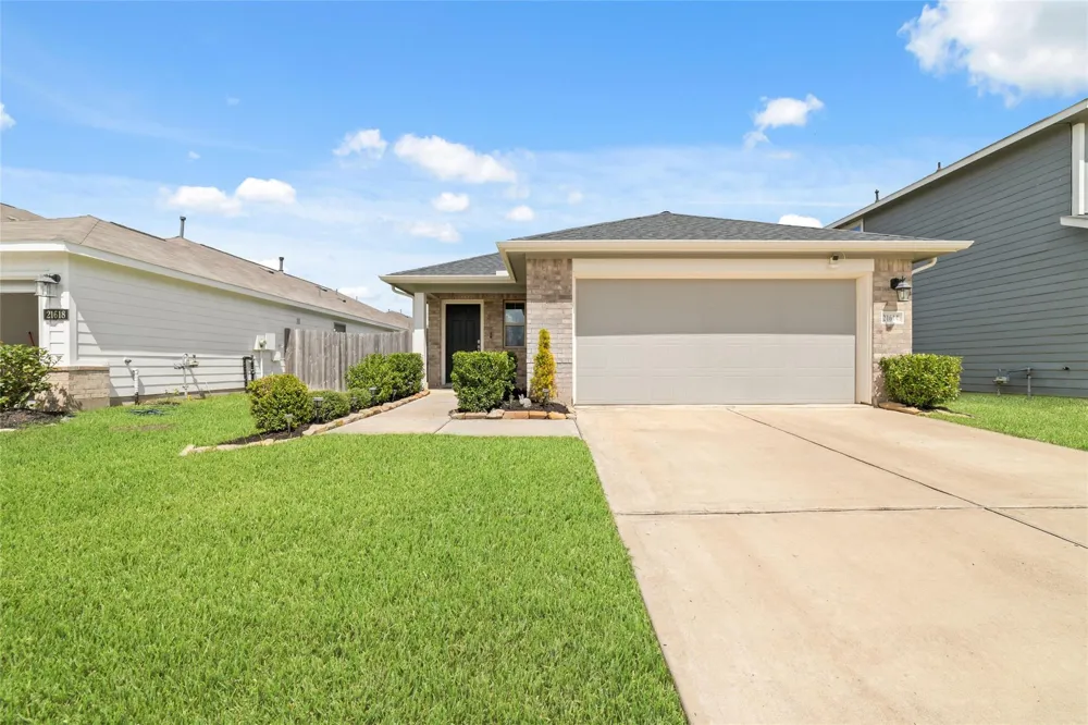 21614 Lemon Beebrush Lane Katy, TX 77449