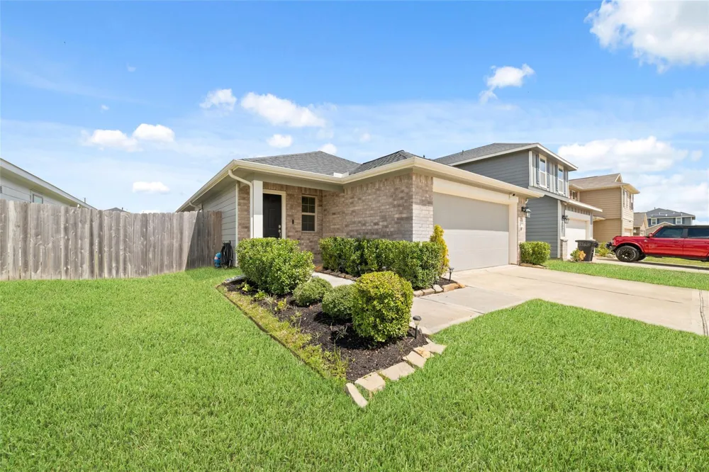 21614 Lemon Beebrush Lane Katy, TX 77449