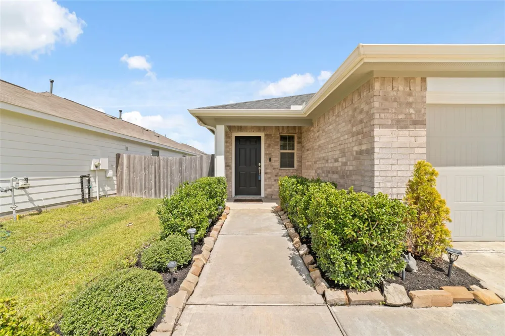 21614 Lemon Beebrush Lane Katy, TX 77449