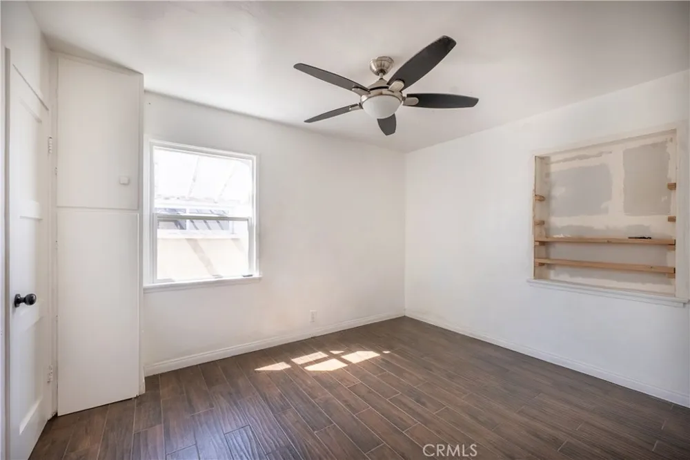 939 Orange Azusa, CA 91702