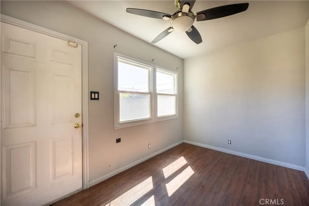 939 Orange Azusa, CA 91702