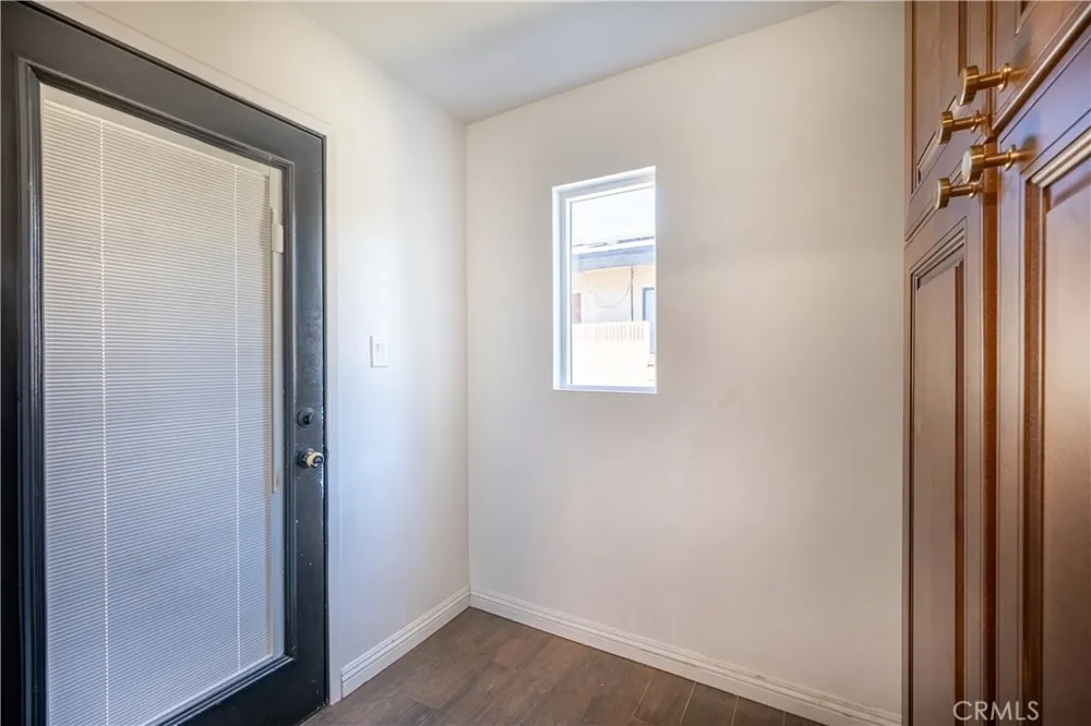 939 Orange Azusa, CA 91702