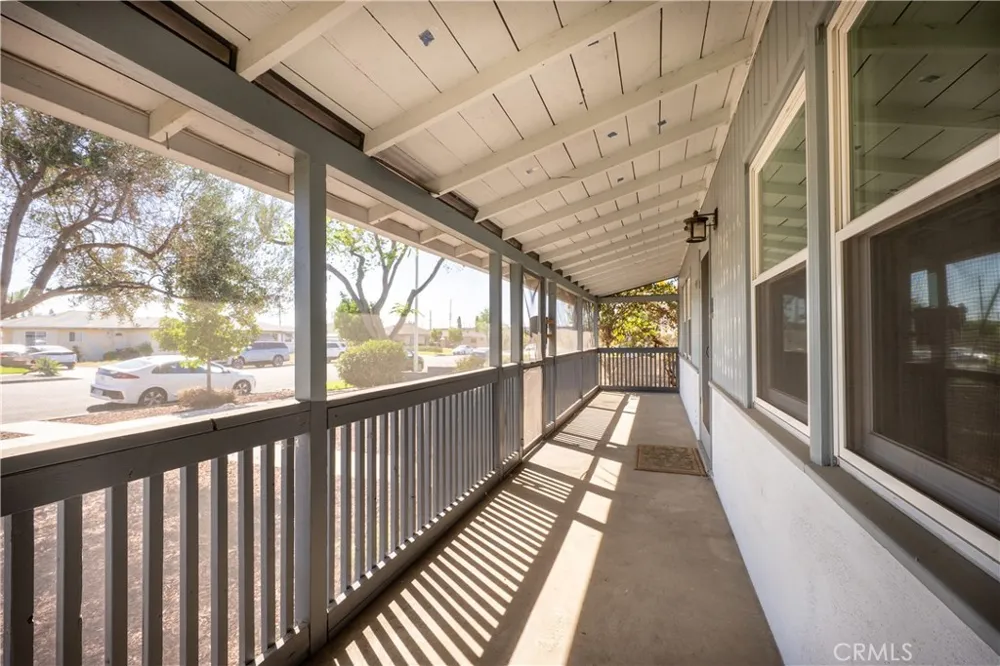 939 Orange Azusa, CA 91702