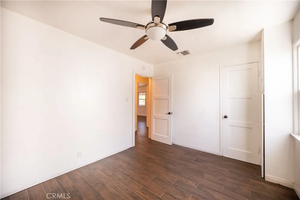 939 Orange Azusa, CA 91702