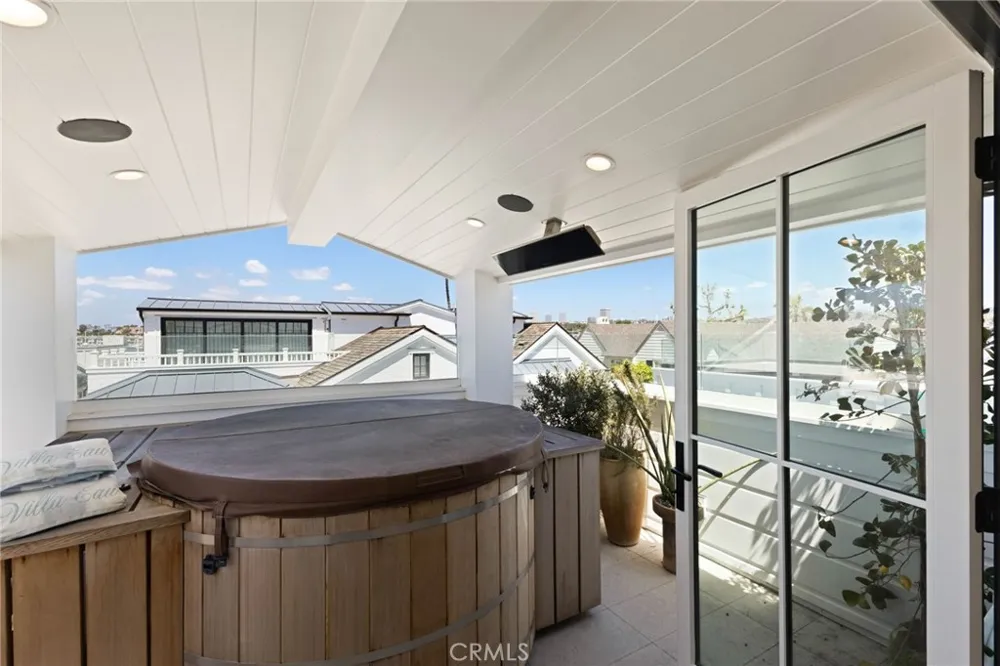 1416 E Balboa Boulevard Newport Beach, CA 92661